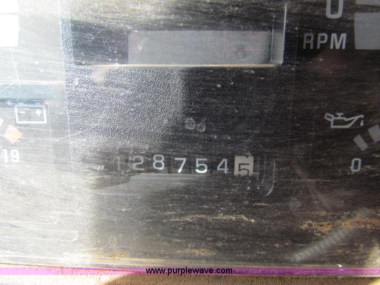 image for item E8304 2000 Blue Bird CV20 school bus