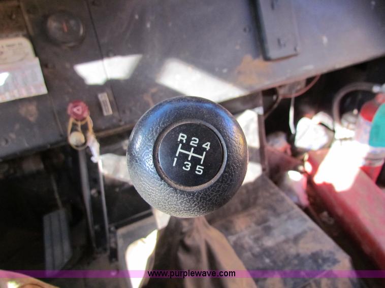 image for item E8304 2000 Blue Bird CV20 school bus