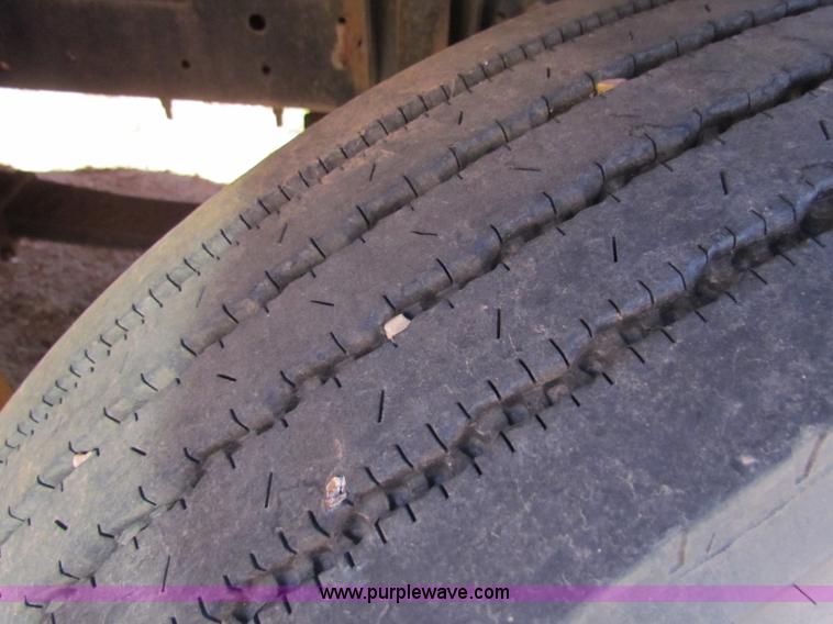 image for item E8304 2000 Blue Bird CV20 school bus