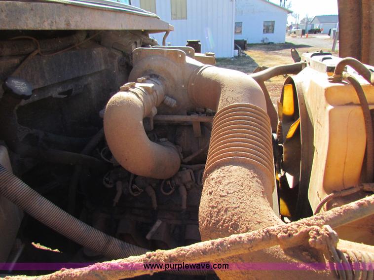 image for item E8305 2000 Blue Bird CV20 school bus