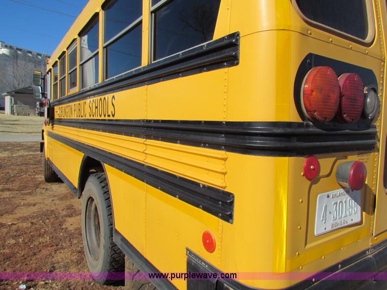 image for item E8305 2000 Blue Bird CV20 school bus