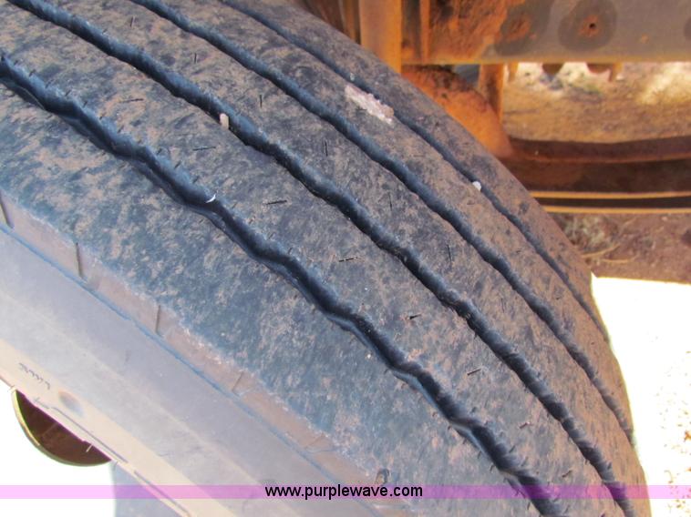 image for item E8305 2000 Blue Bird CV20 school bus