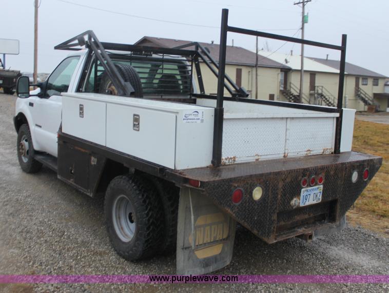 image for item E8348 2001 Ford F350 XL Super Duty flatbed pickup truck