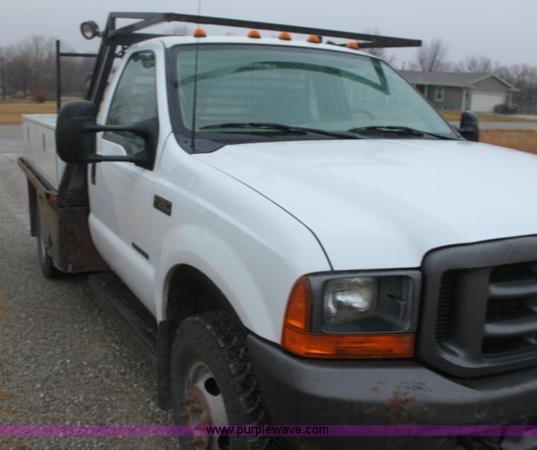 image for item E8348 2001 Ford F350 XL Super Duty flatbed pickup truck