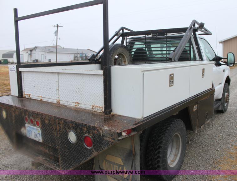 image for item E8348 2001 Ford F350 XL Super Duty flatbed pickup truck