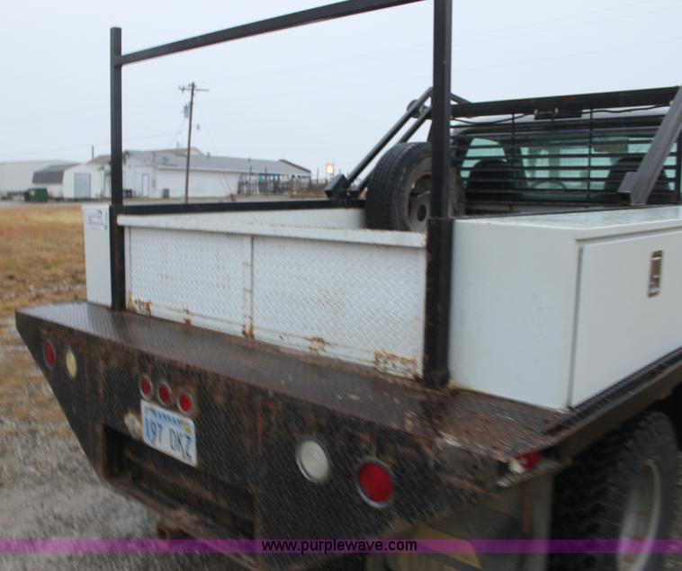 image for item E8348 2001 Ford F350 XL Super Duty flatbed pickup truck