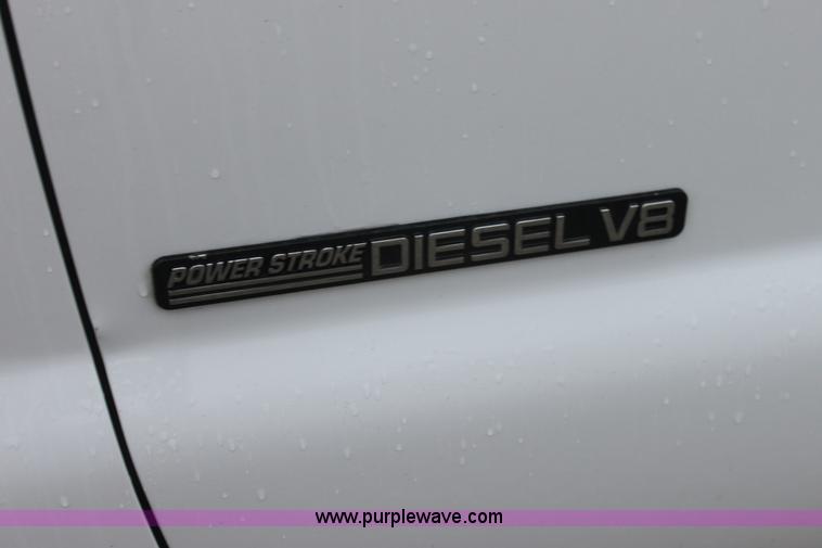 image for item E8348 2001 Ford F350 XL Super Duty flatbed pickup truck