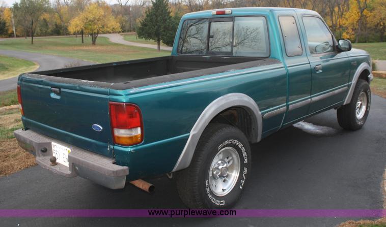 image for item F2703 1996 Ford Ranger XLT SuperCab pickup truck