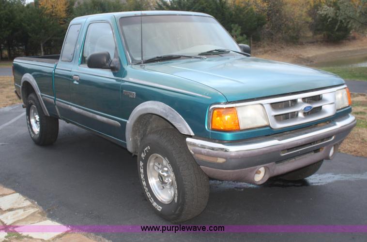 image for item F2703 1996 Ford Ranger XLT SuperCab pickup truck