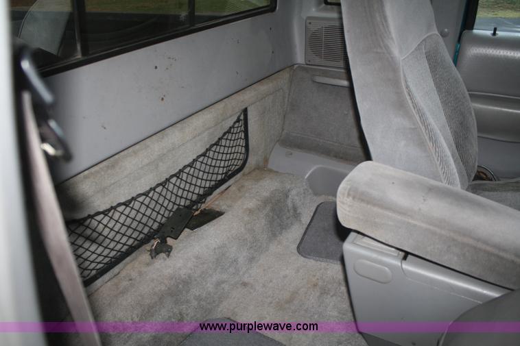 image for item F2703 1996 Ford Ranger XLT SuperCab pickup truck
