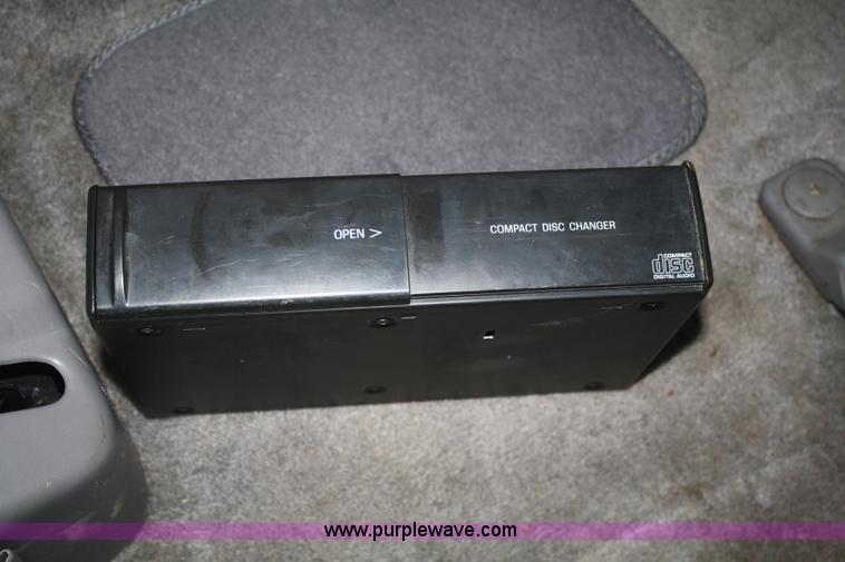 image for item F2703 1996 Ford Ranger XLT SuperCab pickup truck