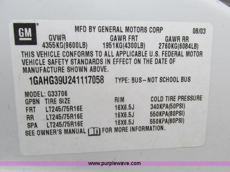 image for item F4183 2004 Chevrolet Express 3500 van