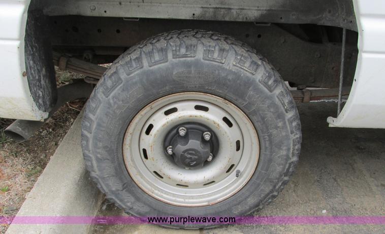 image for item F4184 2001 Dodge Ram 1500 pickup truck