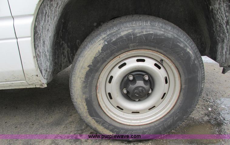 image for item F4184 2001 Dodge Ram 1500 pickup truck