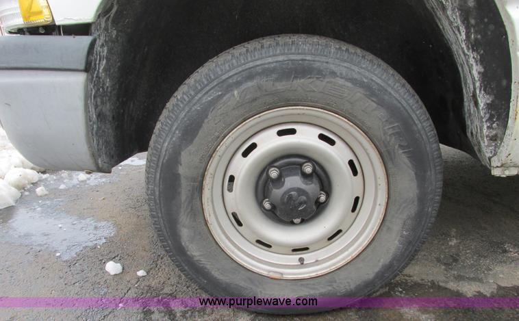 image for item F4184 2001 Dodge Ram 1500 pickup truck