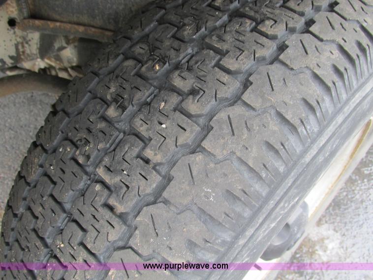 image for item F4184 2001 Dodge Ram 1500 pickup truck