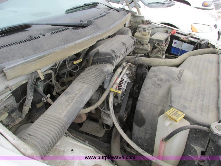 image for item F4184 2001 Dodge Ram 1500 pickup truck