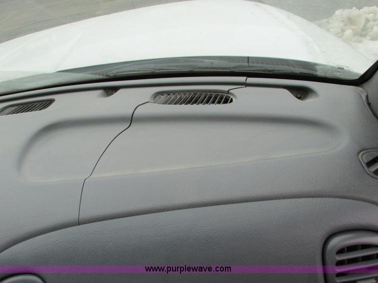 image for item F4184 2001 Dodge Ram 1500 pickup truck