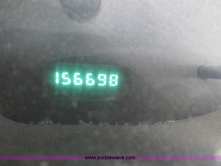 image for item F4184 2001 Dodge Ram 1500 pickup truck