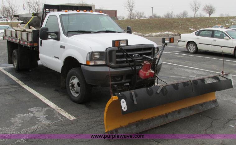image for item F4185 2002 Ford F350 Super Duty pickup truck