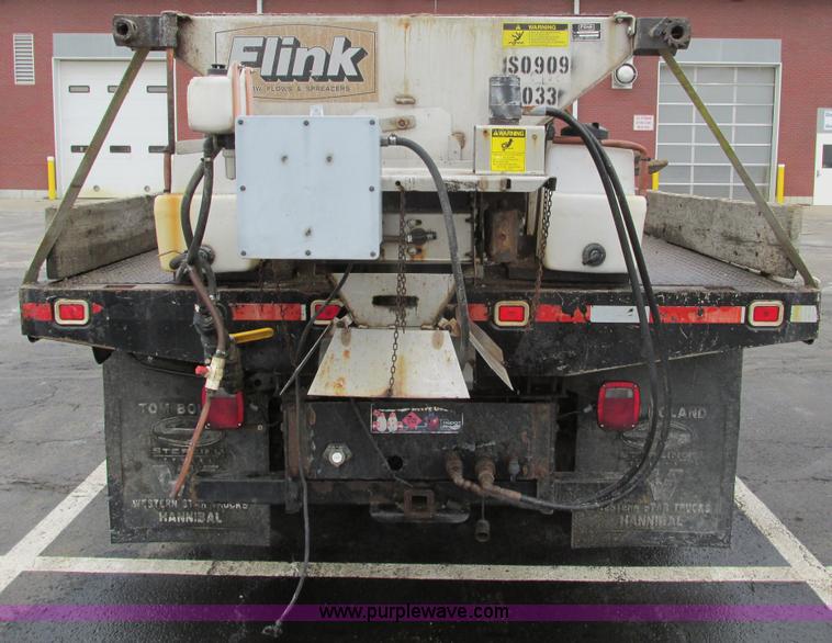 image for item F4185 2002 Ford F350 Super Duty pickup truck