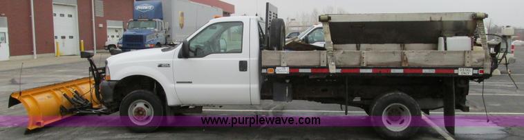 image for item F4185 2002 Ford F350 Super Duty pickup truck