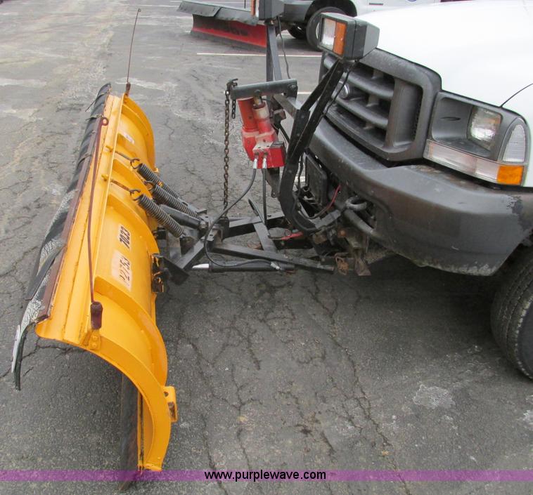 image for item F4185 2002 Ford F350 Super Duty pickup truck