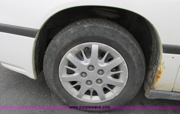 image for item F4186 2002 Chevrolet Impala