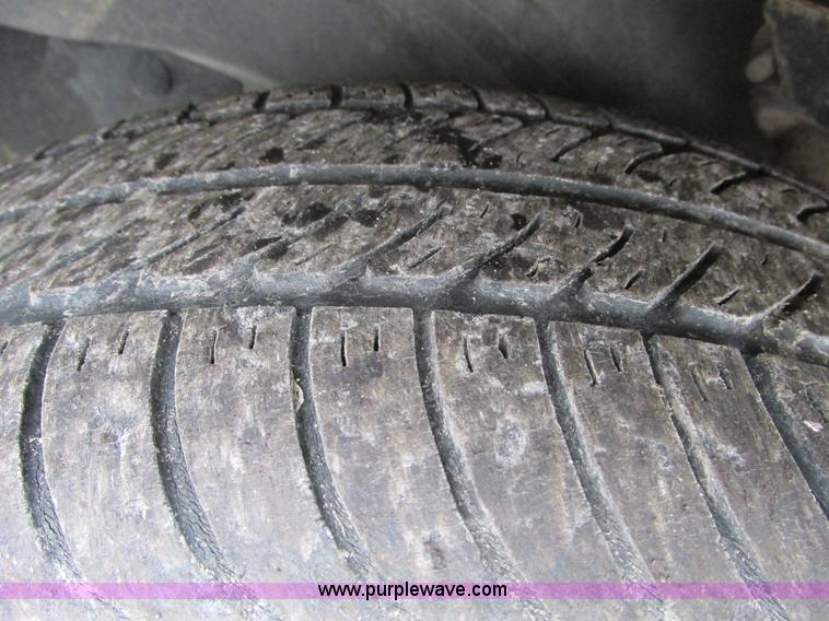 image for item F4186 2002 Chevrolet Impala