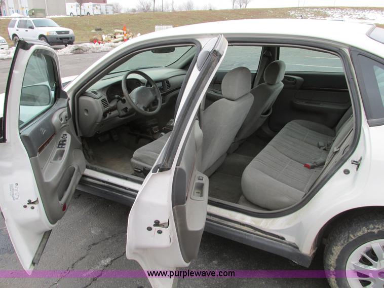 image for item F4186 2002 Chevrolet Impala