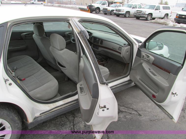 image for item F4186 2002 Chevrolet Impala
