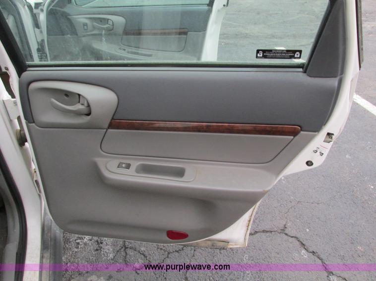 image for item F4186 2002 Chevrolet Impala