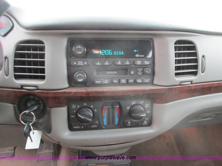 image for item F4186 2002 Chevrolet Impala