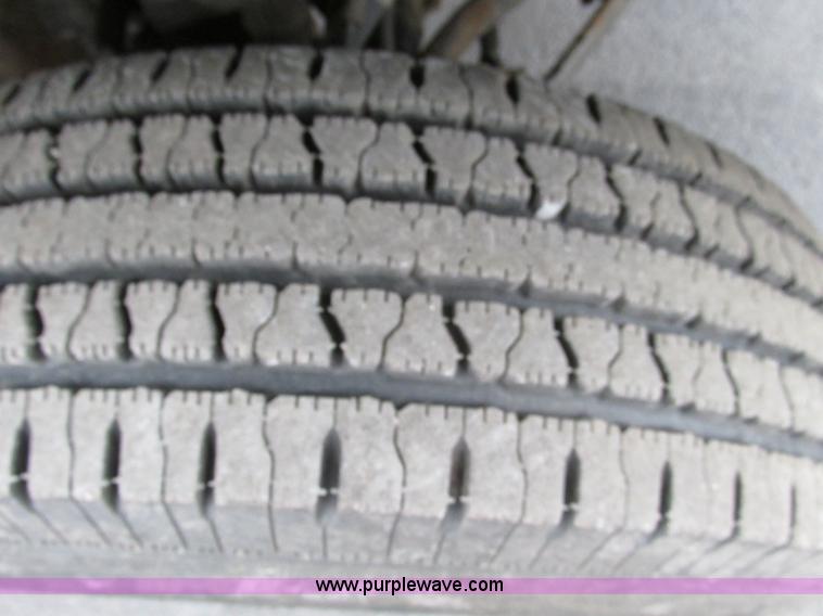 image for item F4189 1999 Chevrolet Suburban K2500 SUV