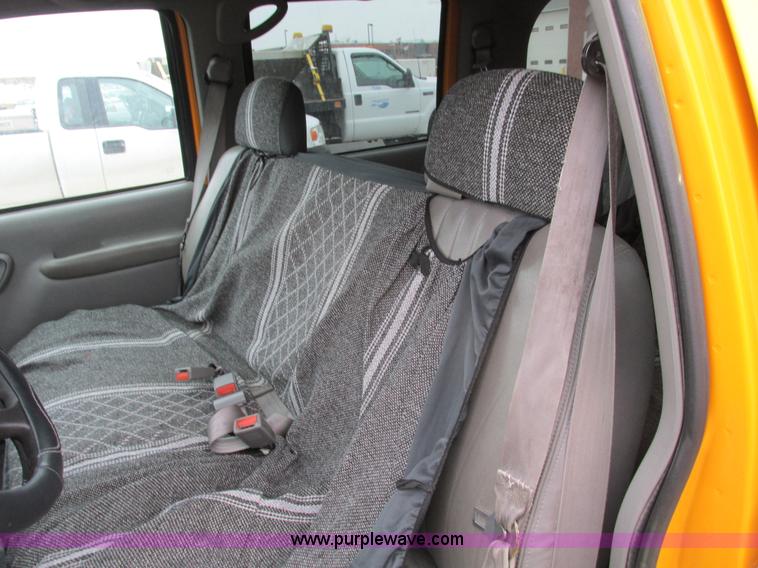 image for item F4189 1999 Chevrolet Suburban K2500 SUV