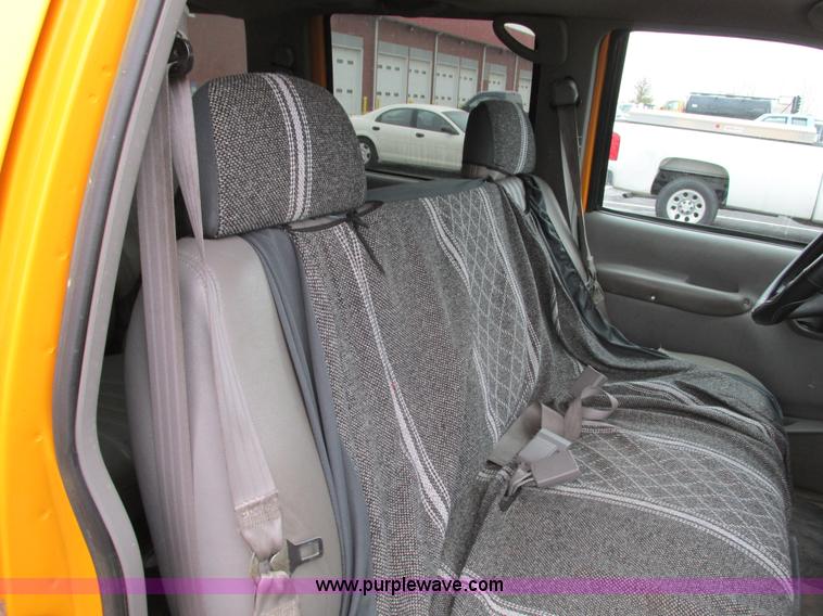 image for item F4189 1999 Chevrolet Suburban K2500 SUV