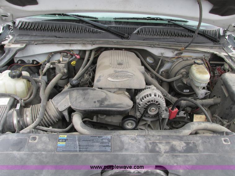 image for item F4190 2006 Chevrolet Silverado 1500 Crew Cab pickup truck