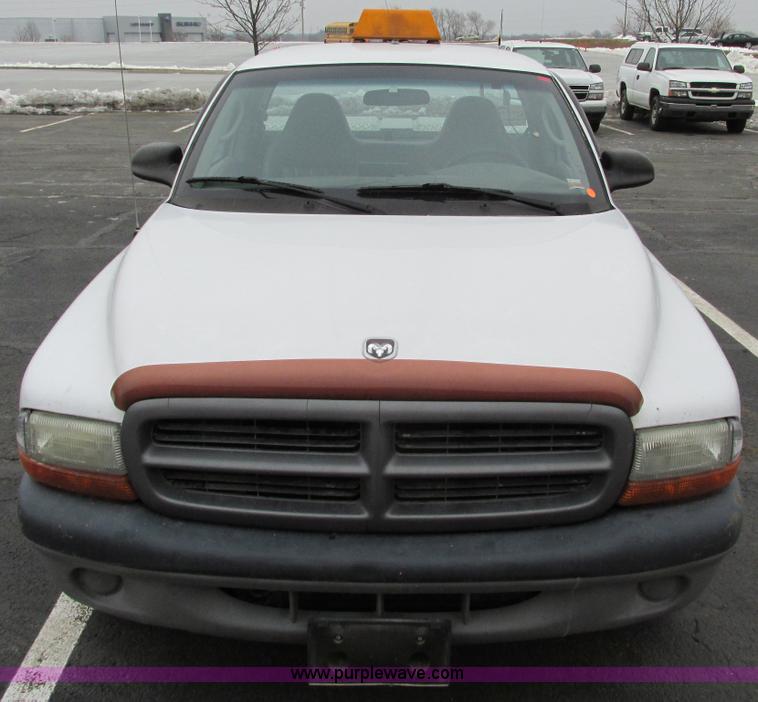 image for item F4191 2001 Dodge Dakota pickup truck