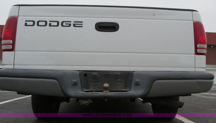 image for item F4191 2001 Dodge Dakota pickup truck
