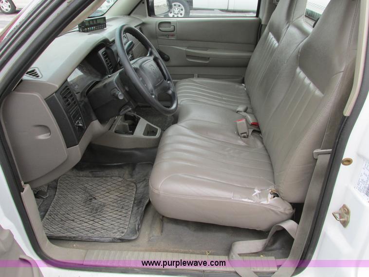 image for item F4191 2001 Dodge Dakota pickup truck