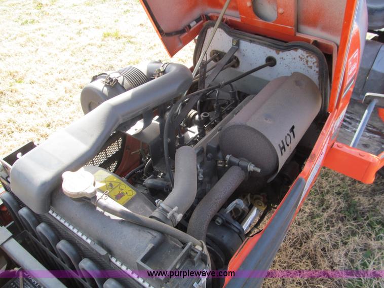 image for item F4685 Kubota B2710 MFWD tractor