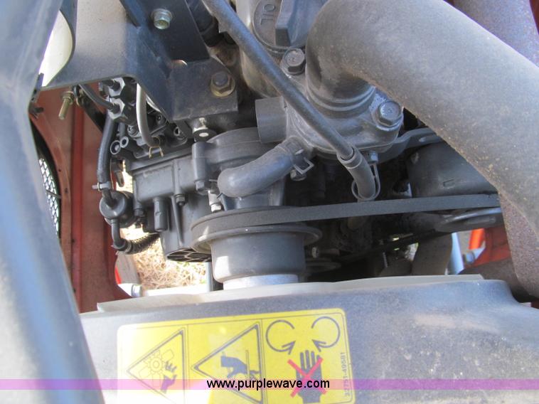 image for item F4685 Kubota B2710 MFWD tractor