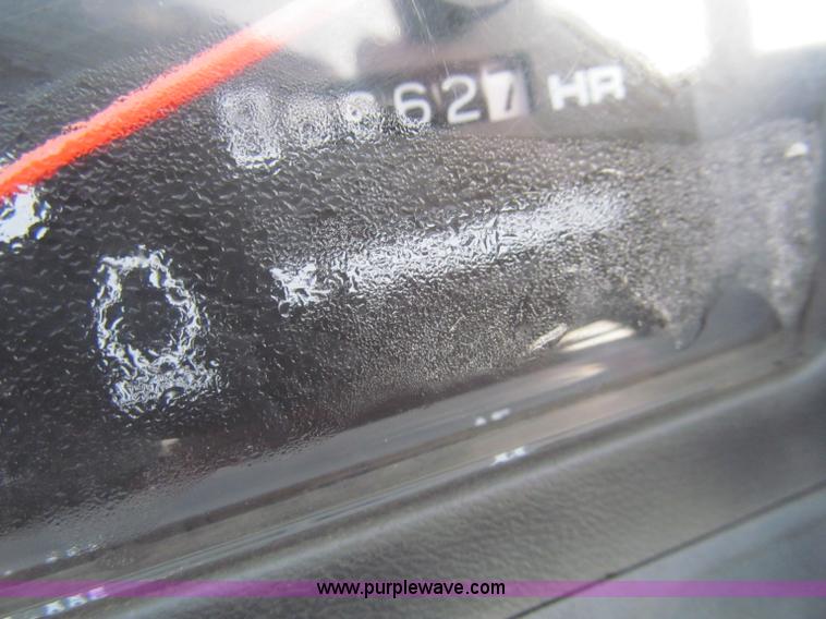 image for item F4685 Kubota B2710 MFWD tractor