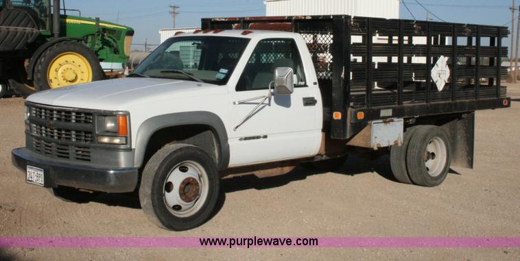 image for item G5544 1998 Chevrolet 3500HD flatbed pickup truck