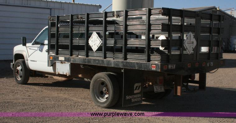 image for item G5544 1998 Chevrolet 3500HD flatbed pickup truck