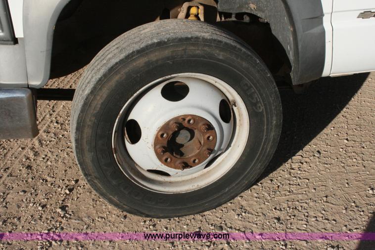 image for item G5544 1998 Chevrolet 3500HD flatbed pickup truck