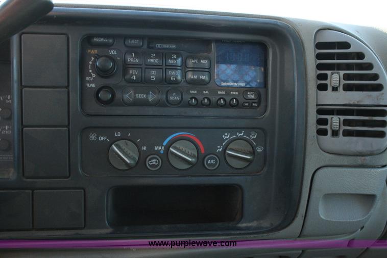 image for item G5544 1998 Chevrolet 3500HD flatbed pickup truck