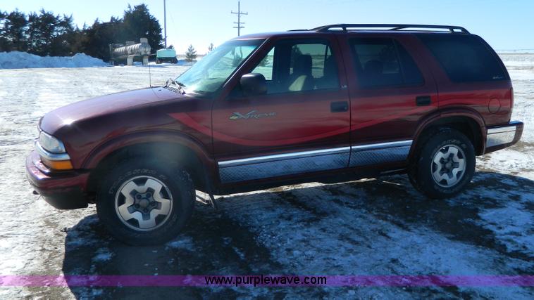 image for item G7609 2002 Chevrolet Blazer Xtreme LS SUV