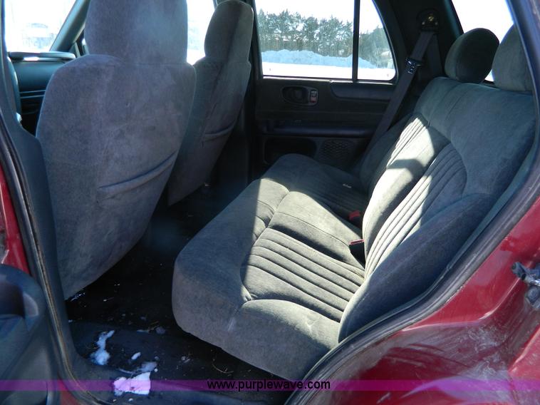 image for item G7609 2002 Chevrolet Blazer Xtreme LS SUV