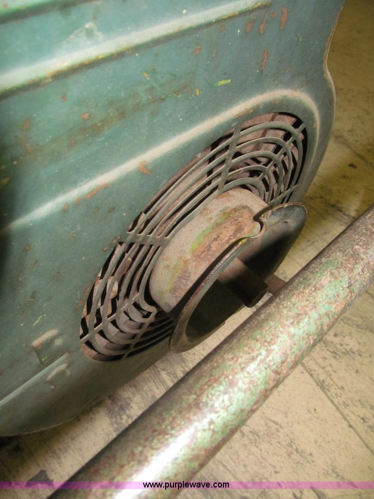 image for item K9631 Dayton 4,000 watt generator